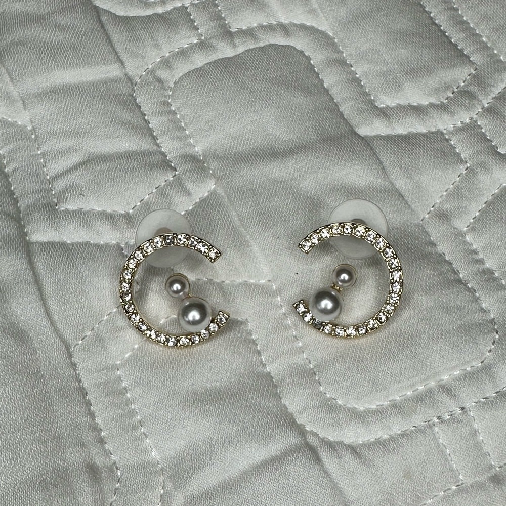 Gold-tone Earrings with Faux Diamond & Pearl NWT